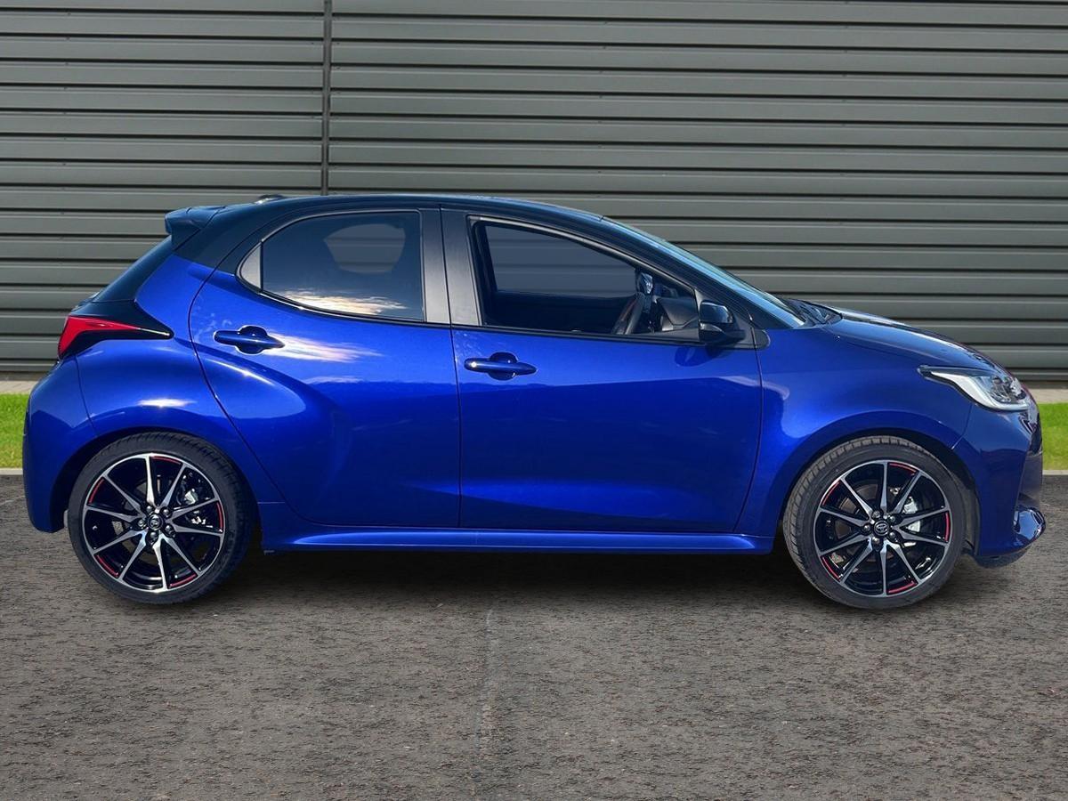 Used Toyota Yaris 2024 for sale - 76401612: Photo 2