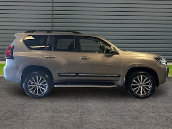 Used Toyota Land Cruiser 2022 for sale - 79526127: Photo