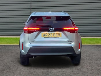 Used Toyota Yaris Cross 2023 for sale - 77159812: Photo