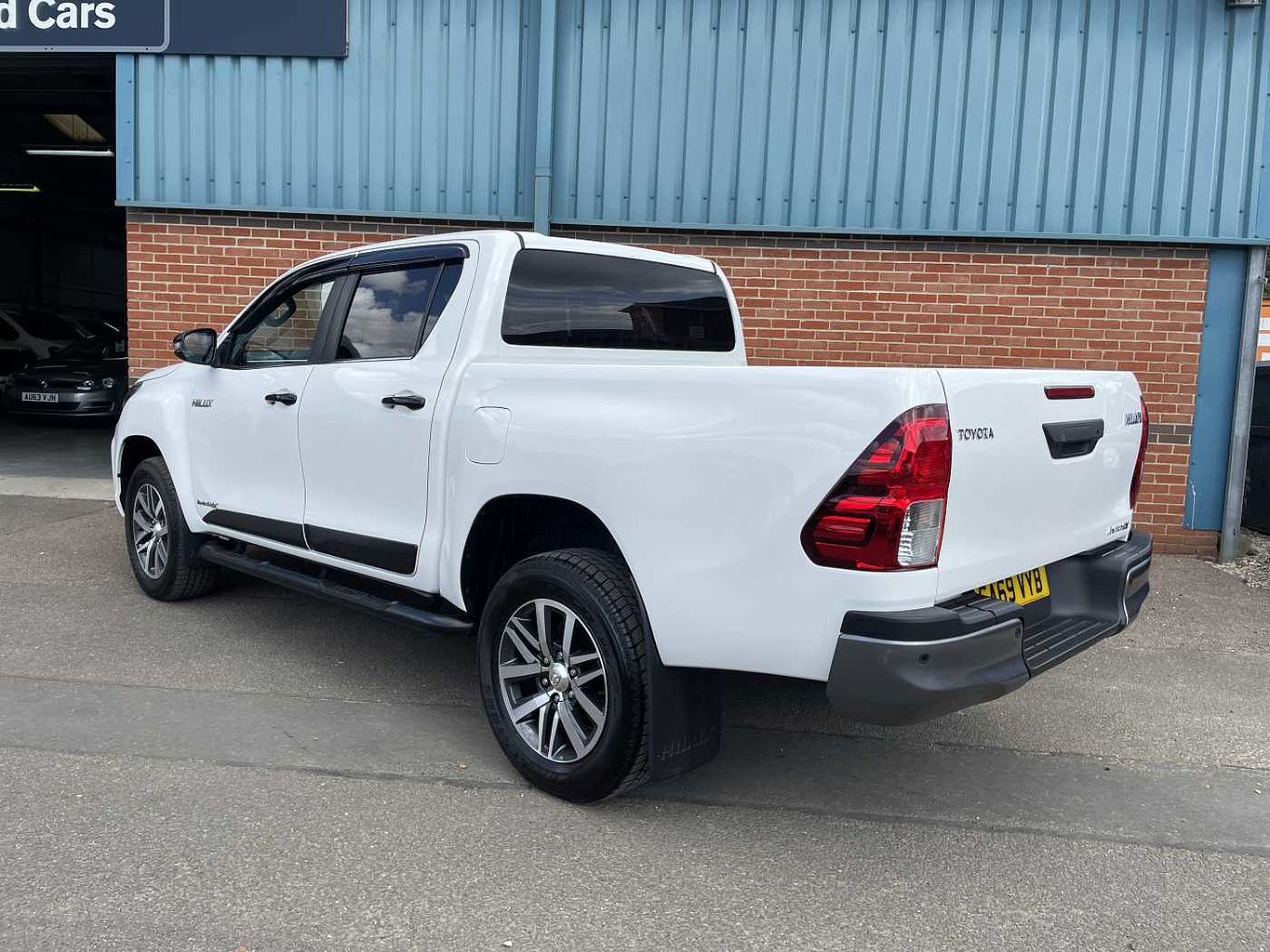 Used Toyota Hilux 2019 for sale - 77976931: Photo 4