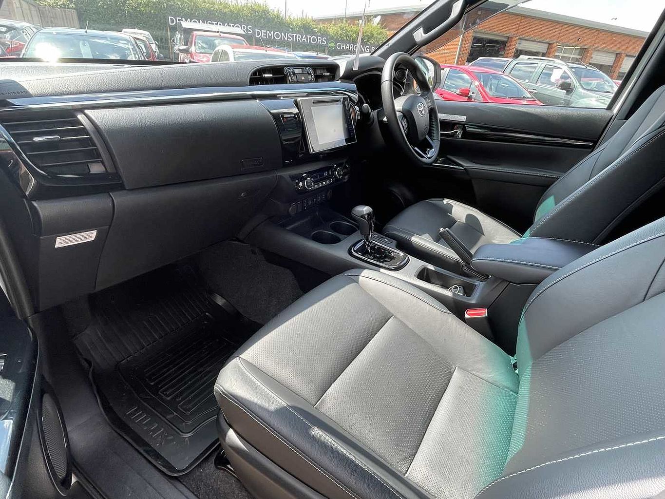 Used Toyota Hilux 2019 for sale - 77976931: Photo 8