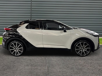 Used Toyota C-HR 2024 for sale - 76163988: Photo
