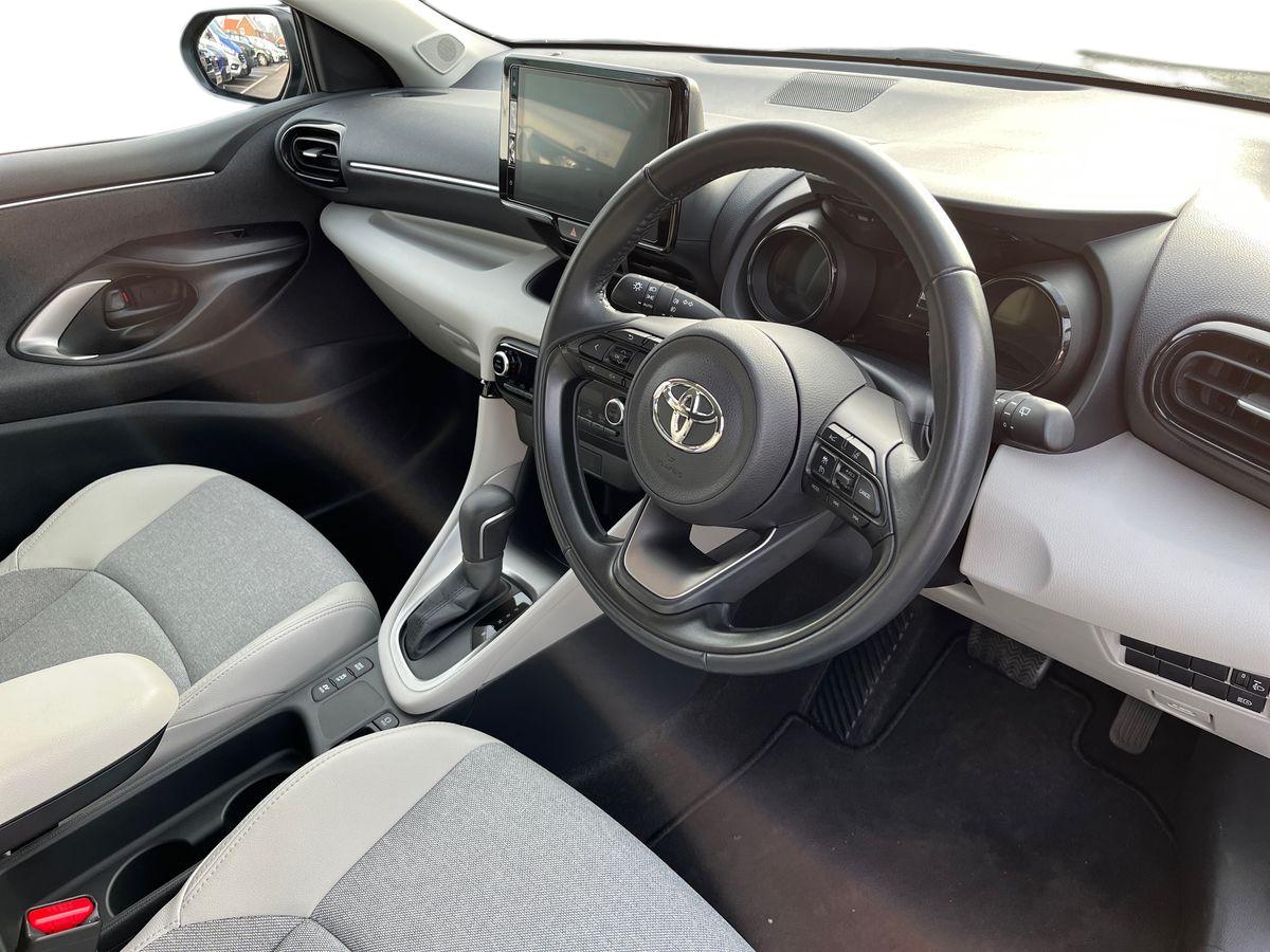 Used Toyota Yaris 2022 for sale - 77298152: Photo 9