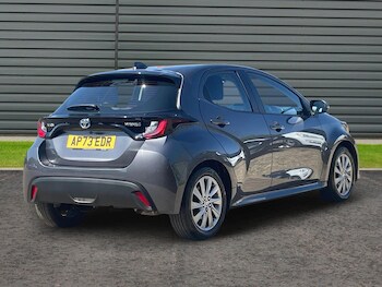 Used Toyota Yaris 2023 for sale - 78325080: Photo