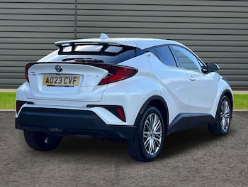 Used Toyota C-HR 2023 for sale - 77889128: Photo