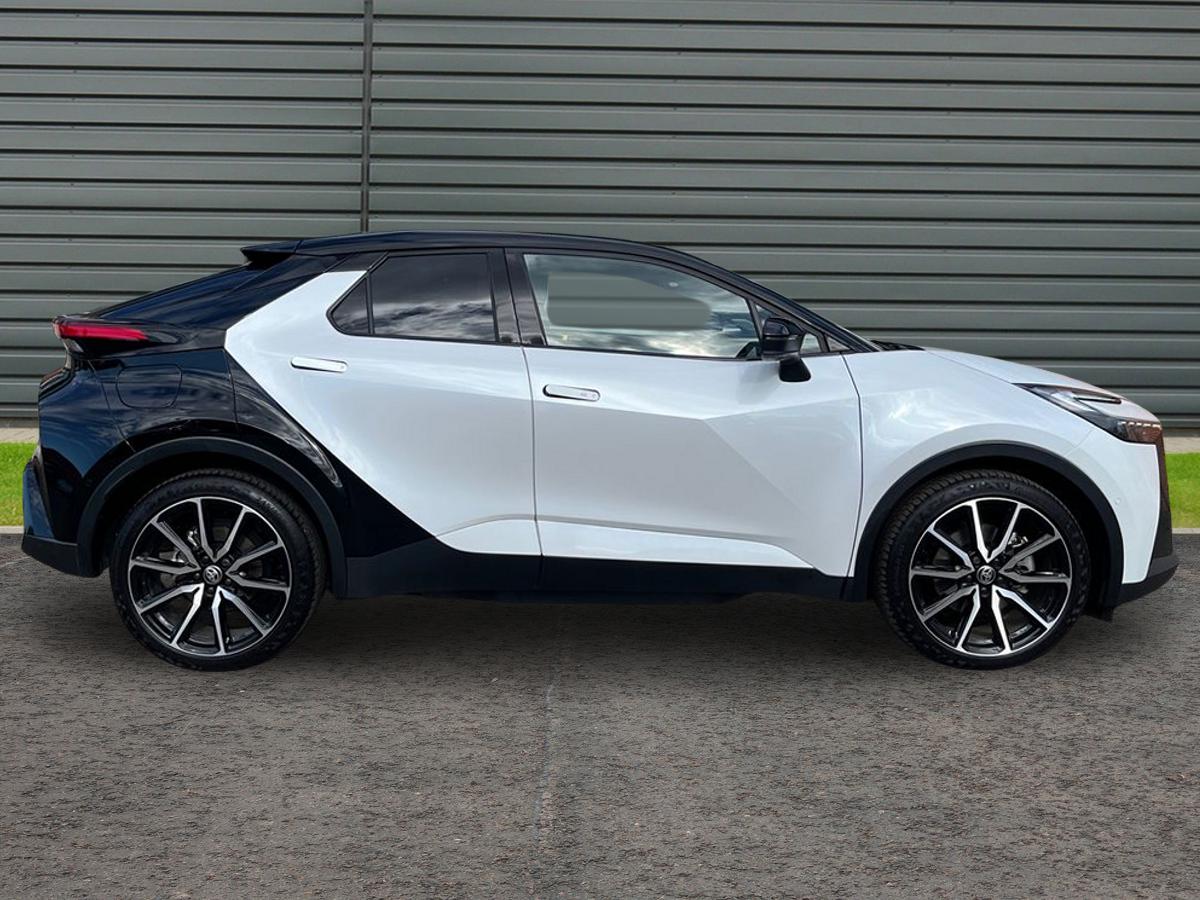 Used Toyota C-HR 2025 for sale - 78092438: Photo 2
