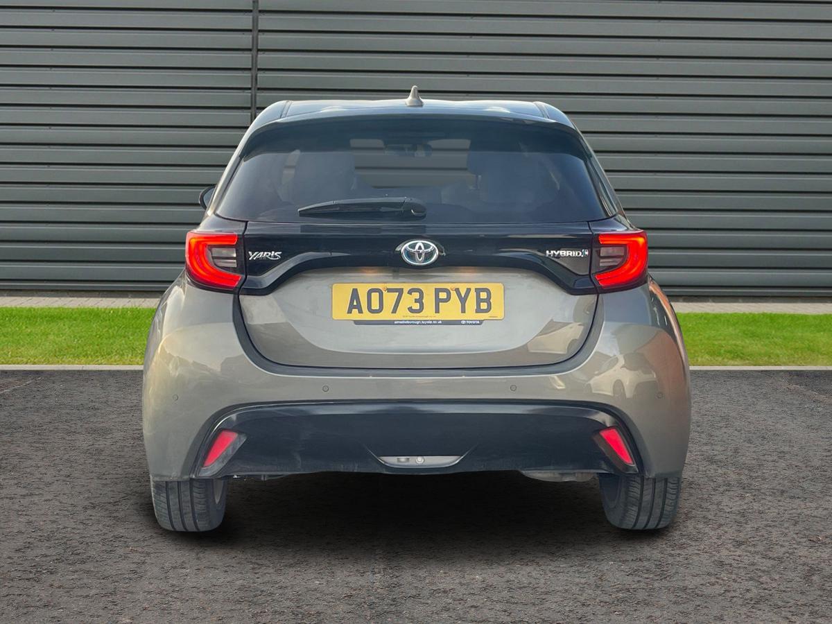 Used Toyota Yaris 2023 for sale - 77976935: Photo 4