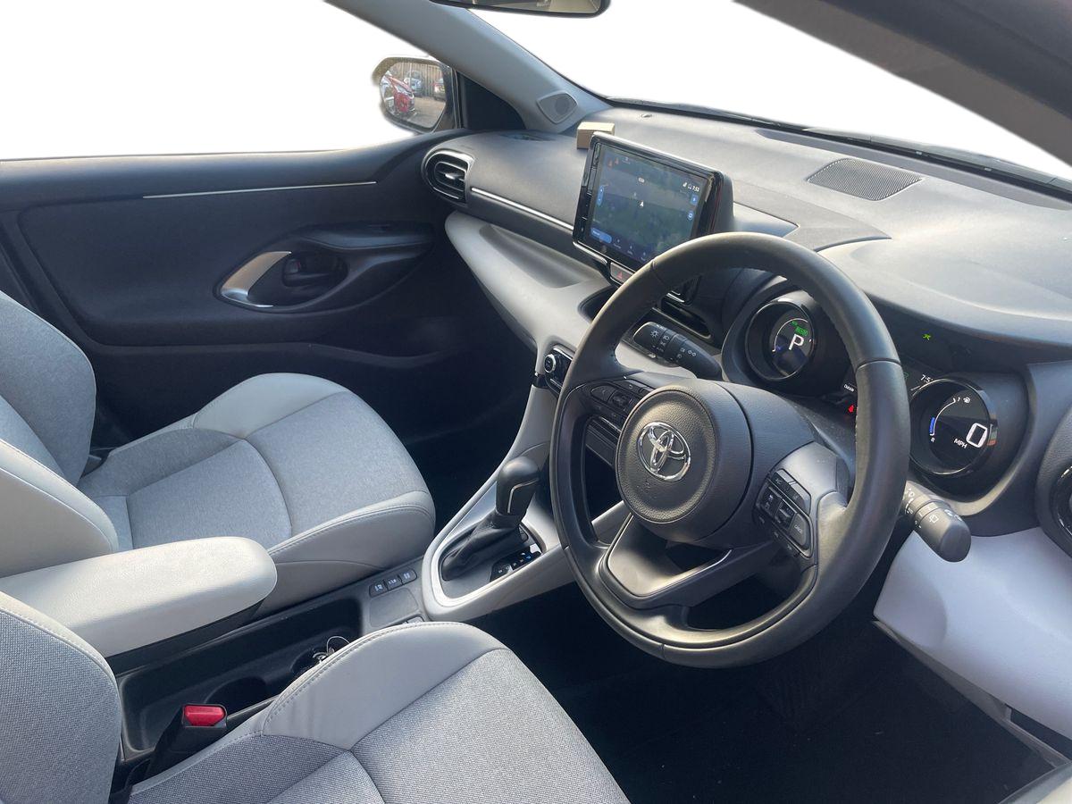 Used Toyota Yaris 2023 for sale - 77976935: Photo 9