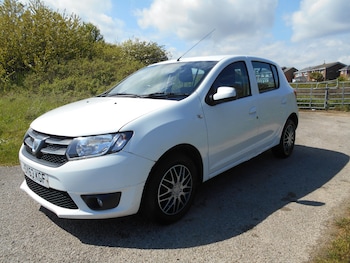 Used Dacia Sandero 2013 for sale - 78477660: Photo