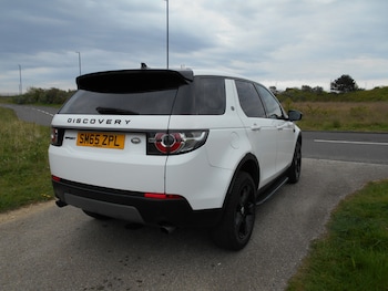 Used Land Rover Discovery Sport 2016 for sale - 78847544: Photo