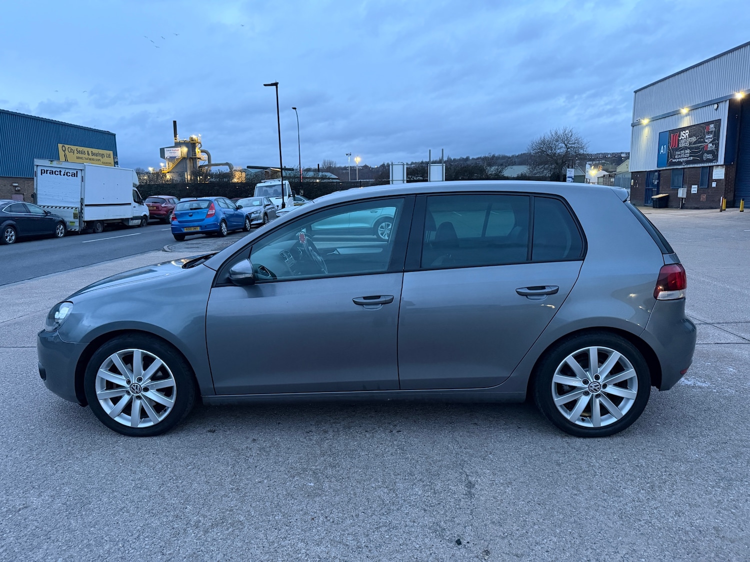 Used Volkswagen Golf 2012 for sale - 77592437: Photo 5
