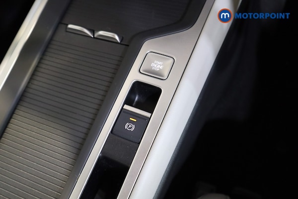 Used Volkswagen Passat 2025 for sale - 75665492: Photo 15