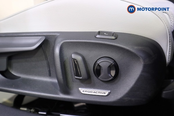 Used Volkswagen Passat 2025 for sale - 75665492: Photo 19