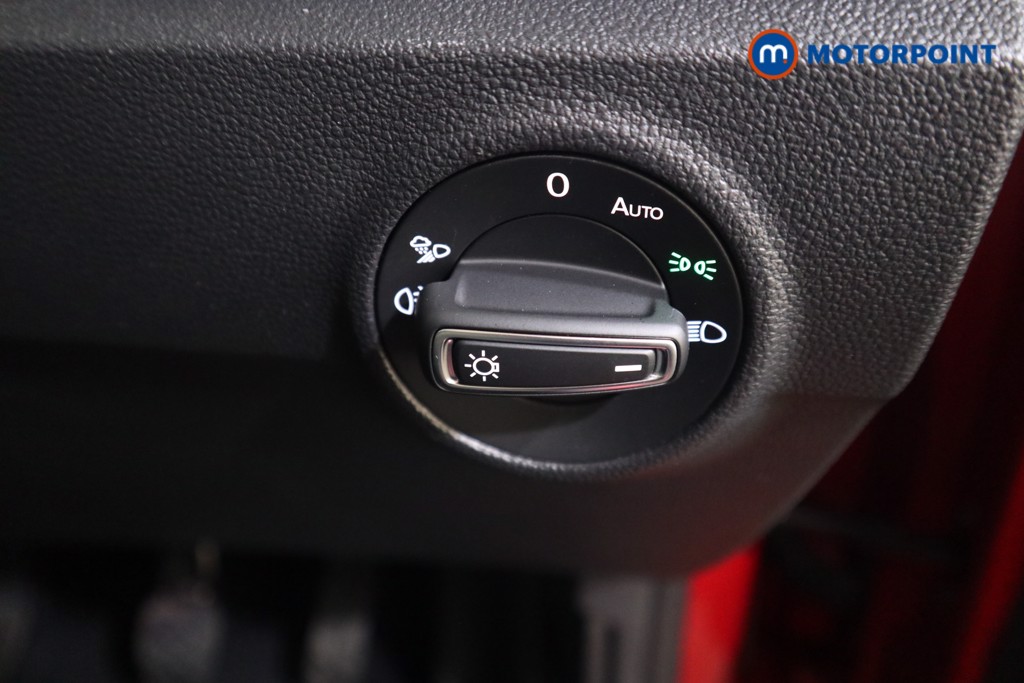 Used Volkswagen T-Roc 2024 for sale - 76355855: Photo 19