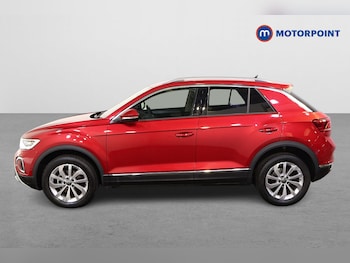 Used Volkswagen T-Roc 2024 for sale - 76355855: Photo