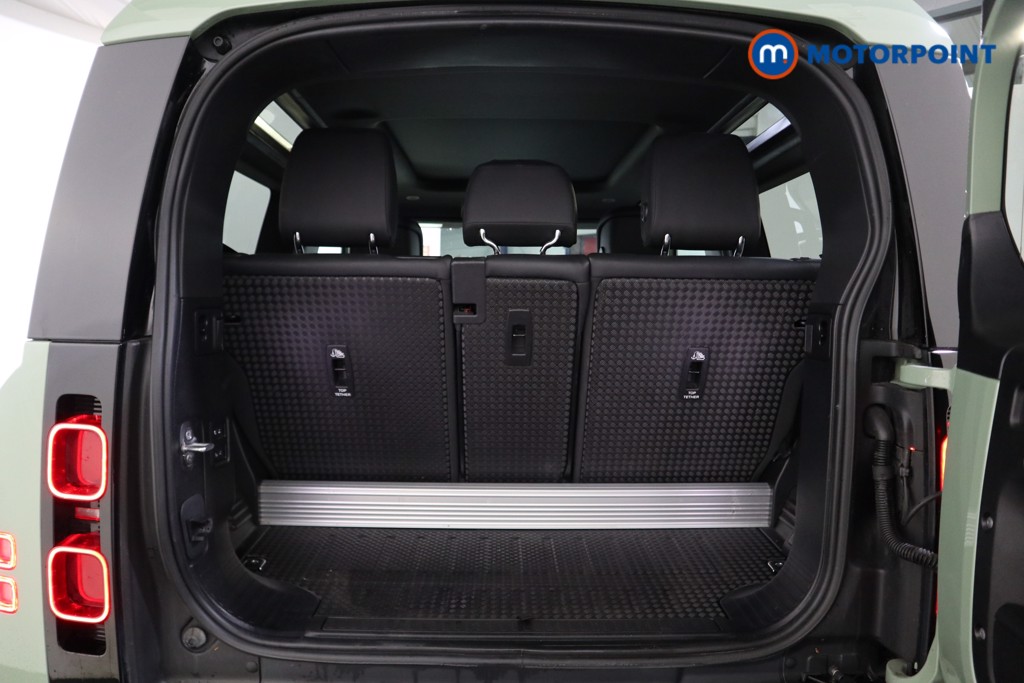 Used Land Rover Defender 2022 for sale - 77196098: Photo 24