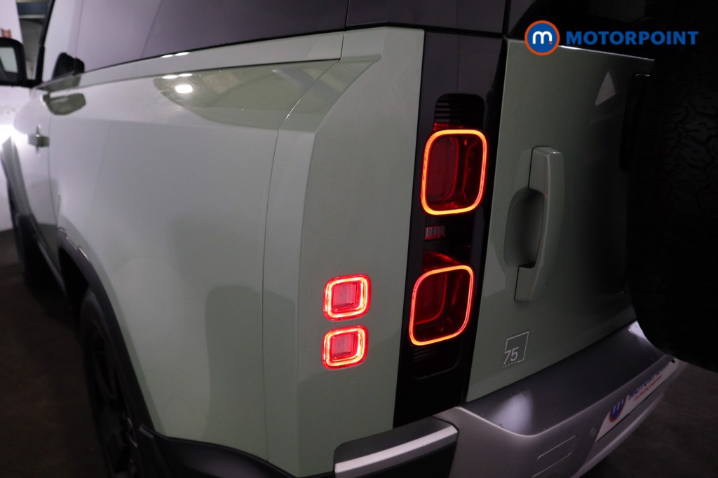 Used Land Rover Defender 2022 for sale - 77196098: Photo 31