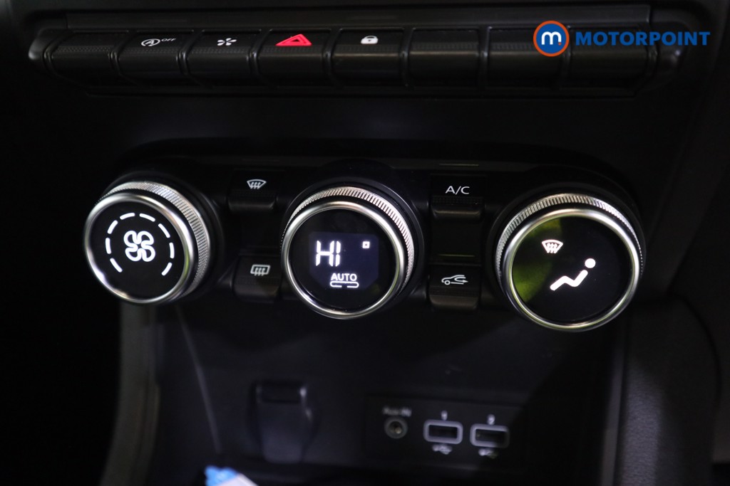 Used Renault Captur 2023 for sale - 76949326: Photo 15