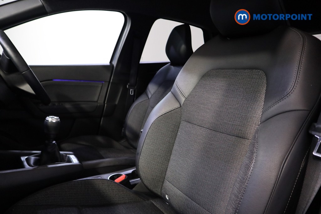 Used Renault Captur 2023 for sale - 76949326: Photo 17