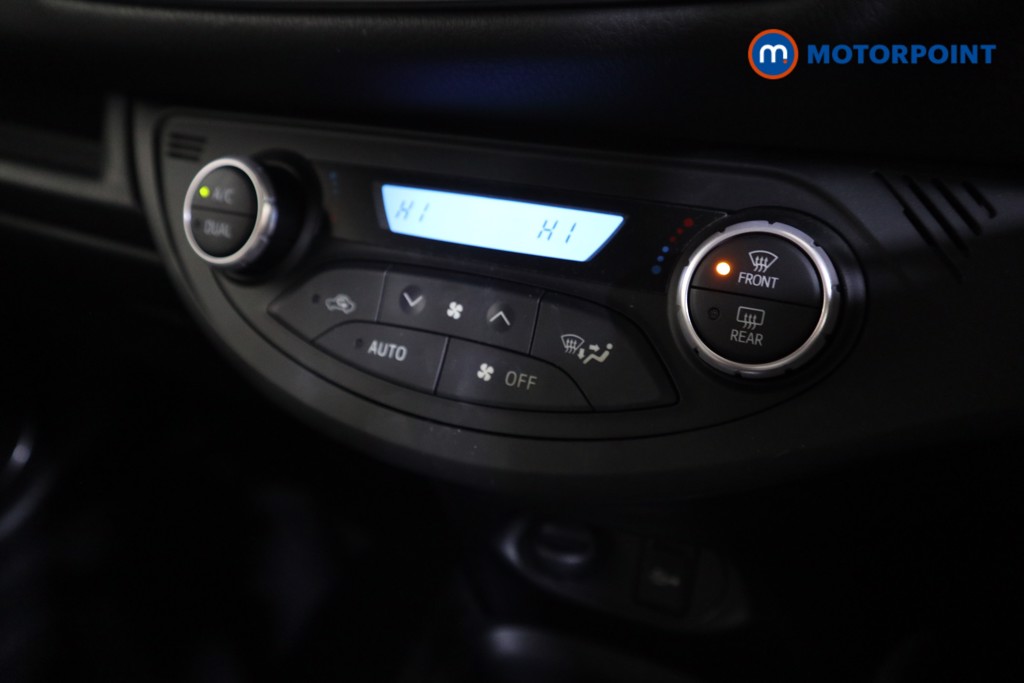 Used Toyota Yaris 2020 for sale - 76895737: Photo 15