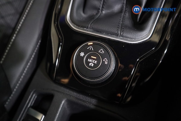 Used Volkswagen T-Roc 2024 for sale - 76181677: Photo 18