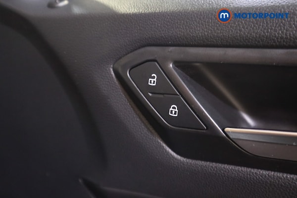 Used Volkswagen T-Roc 2024 for sale - 76181677: Photo 22
