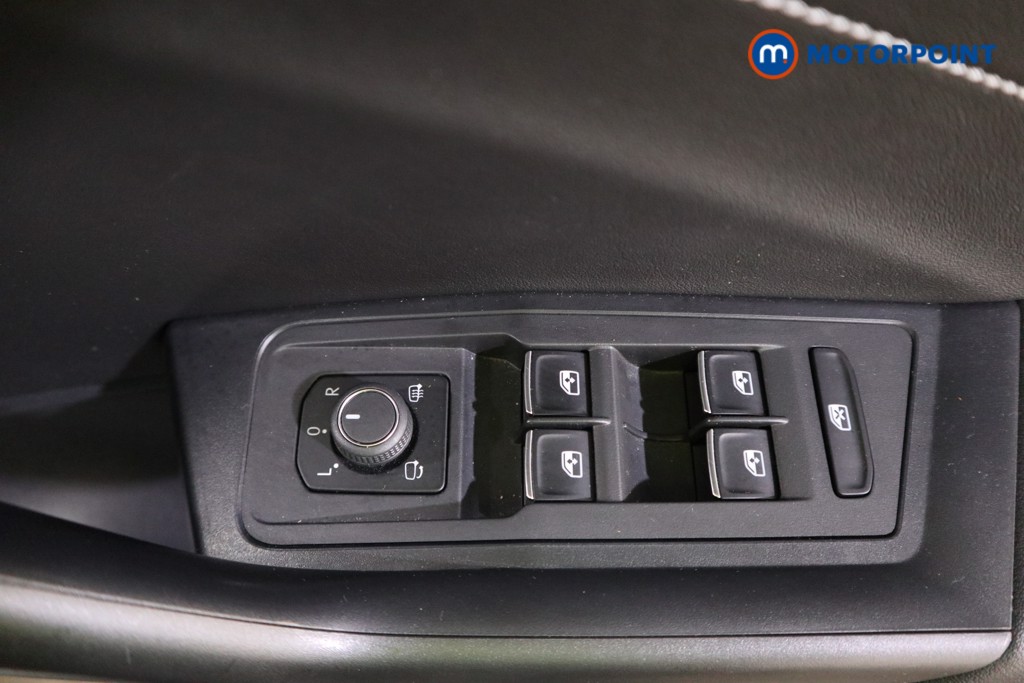 Used Volkswagen T-Roc 2023 for sale - 78180552: Photo 23