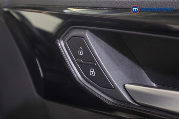 Used Volkswagen T-Cross 2023 for sale - 76098399: Photo 18