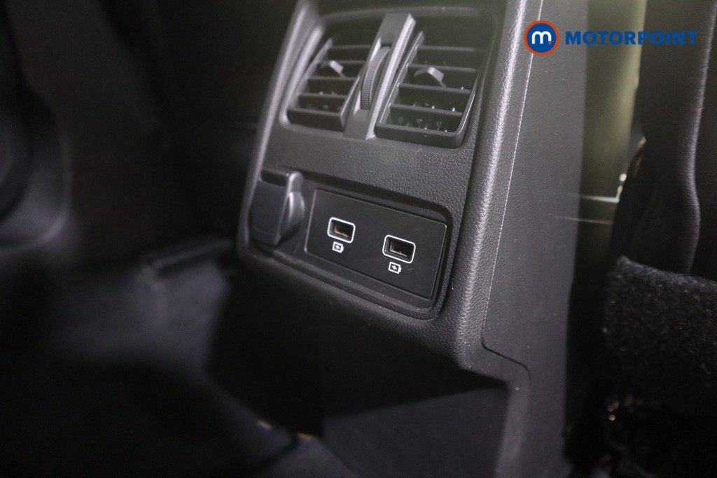 Used Renault Captur 2024 for sale - 76782729: Photo 25