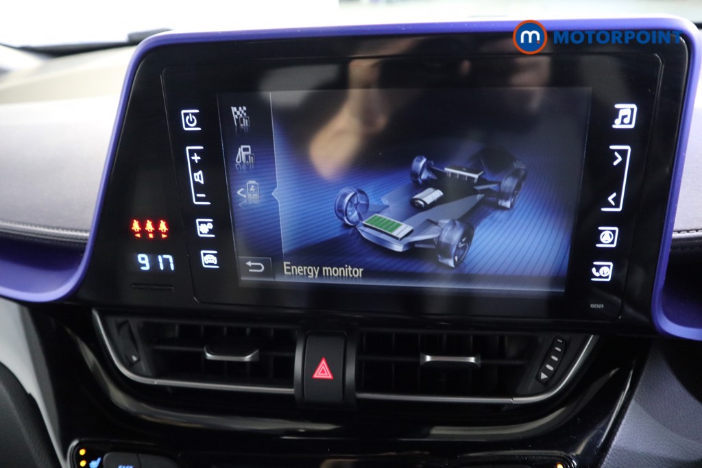 Used Toyota C-HR 2018 for sale - 77904125: Photo 14