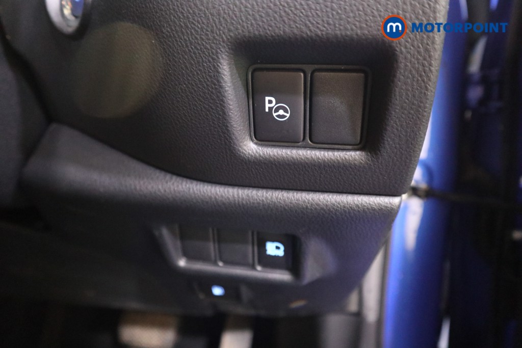 Used Toyota C-HR 2018 for sale - 77904125: Photo 20