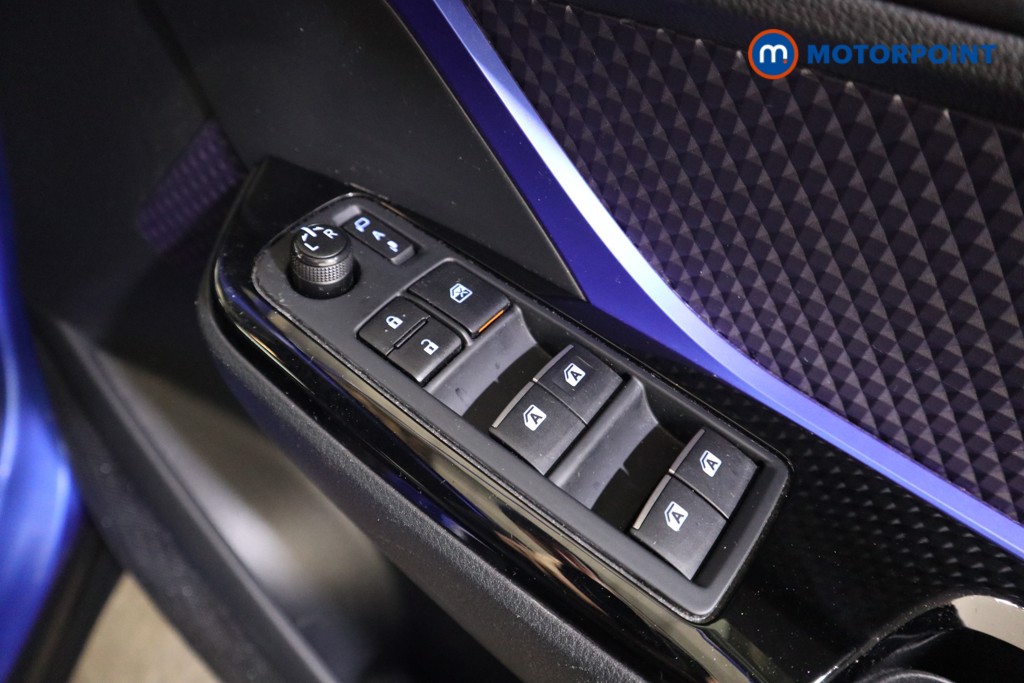 Used Toyota C-HR 2018 for sale - 77904125: Photo 21