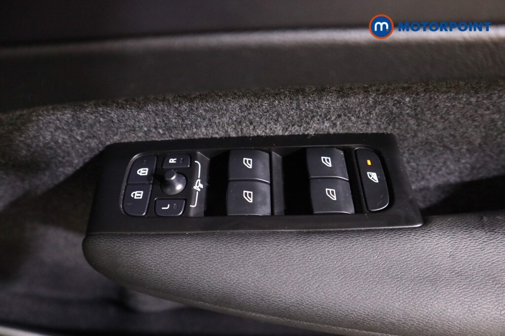 Used Volvo XC40 for sale - 78091449: Photo 17