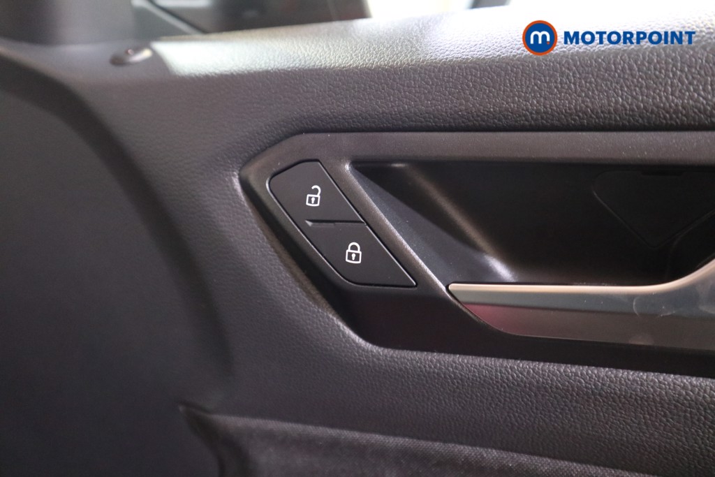 Used Volkswagen T-Roc 2025 for sale - 76980212: Photo 19