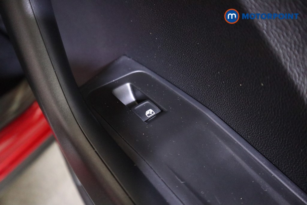 Used Volkswagen T-Roc 2025 for sale - 76980212: Photo 25