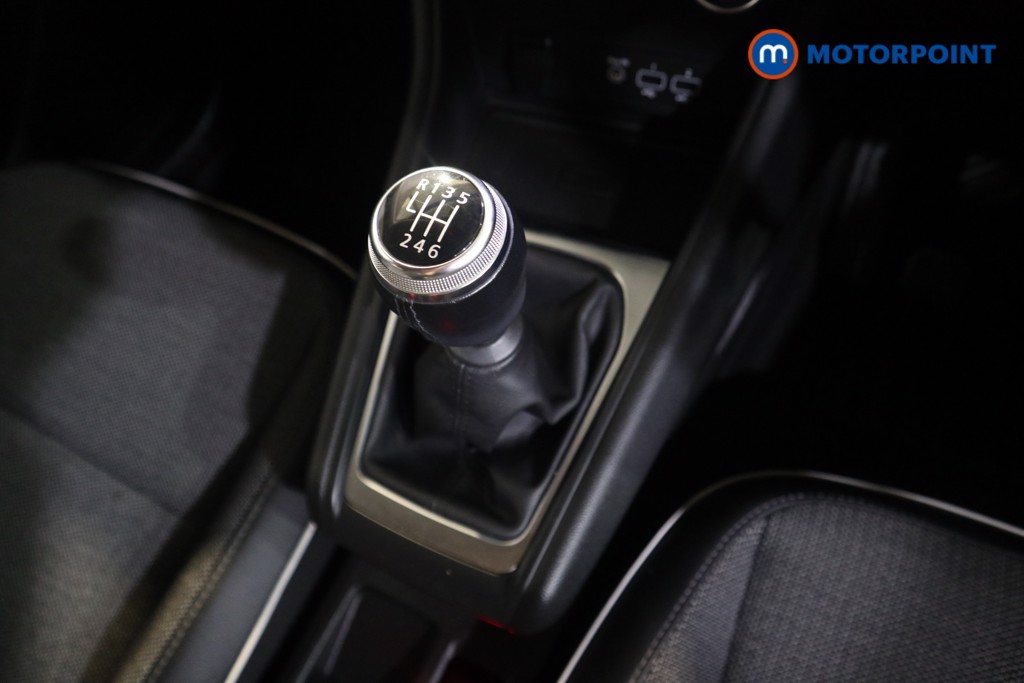 Used Renault Captur 2021 for sale - 76339342: Photo 18