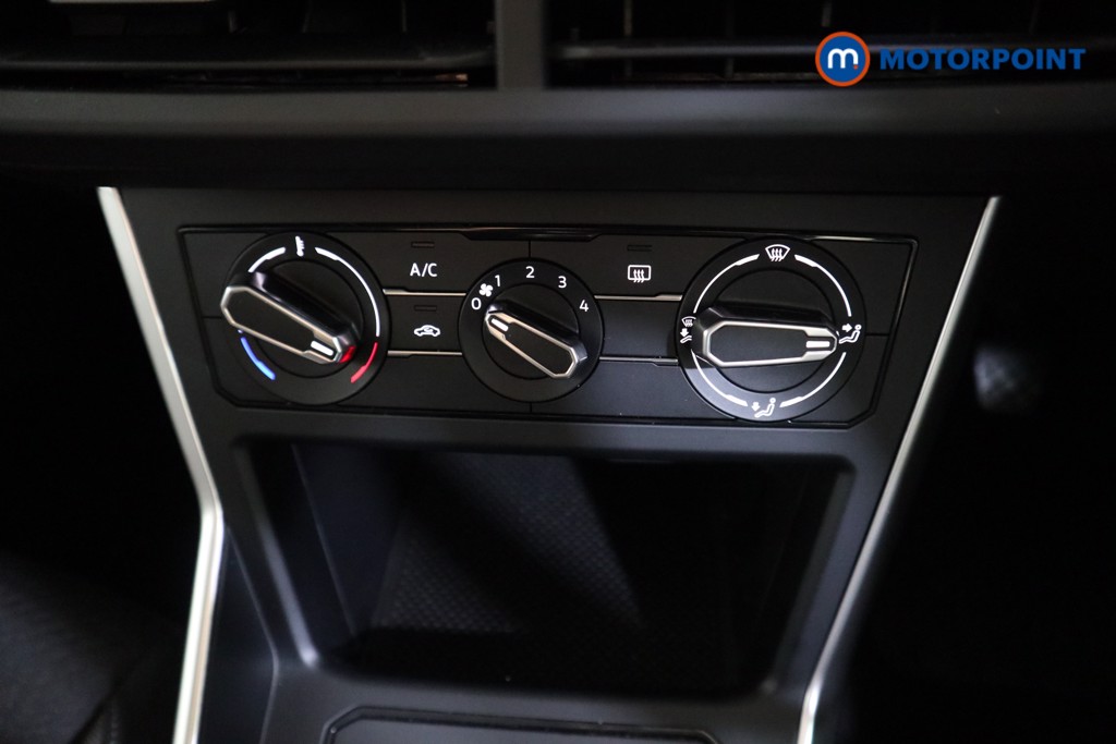 Used Volkswagen Polo 2024 for sale - 77679596: Photo 15