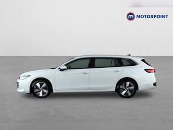Used Volkswagen Passat 2025 for sale - 79095495: Photo