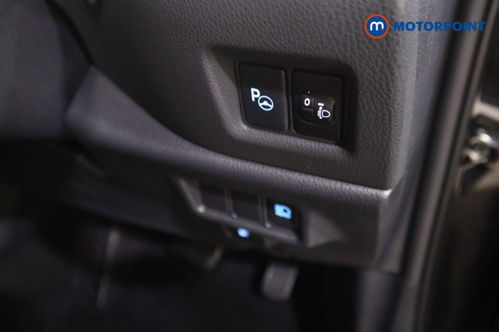 Used Toyota C-HR 2022 for sale - 76322674: Photo 18