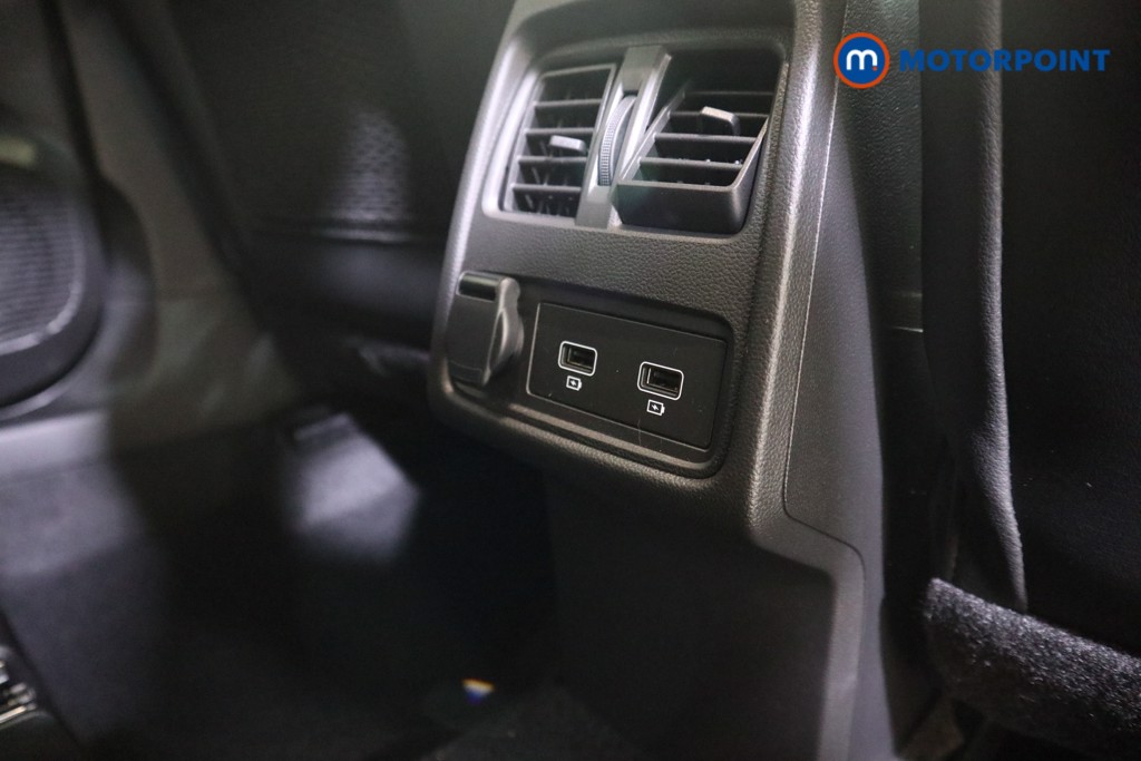 Used Renault Captur 2023 for sale - 77002256: Photo 24