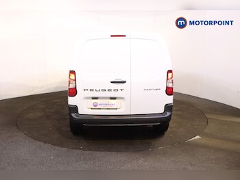 Used Peugeot Partner 2024 for sale - 76577677: Photo