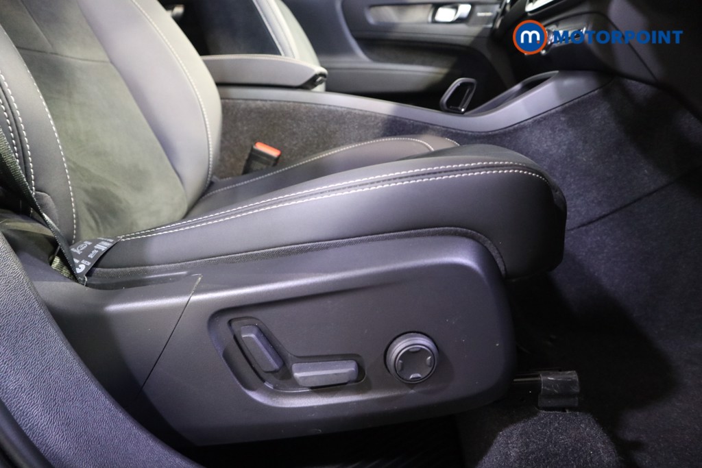 Used Volvo XC40 2022 for sale - 77327110: Photo 21