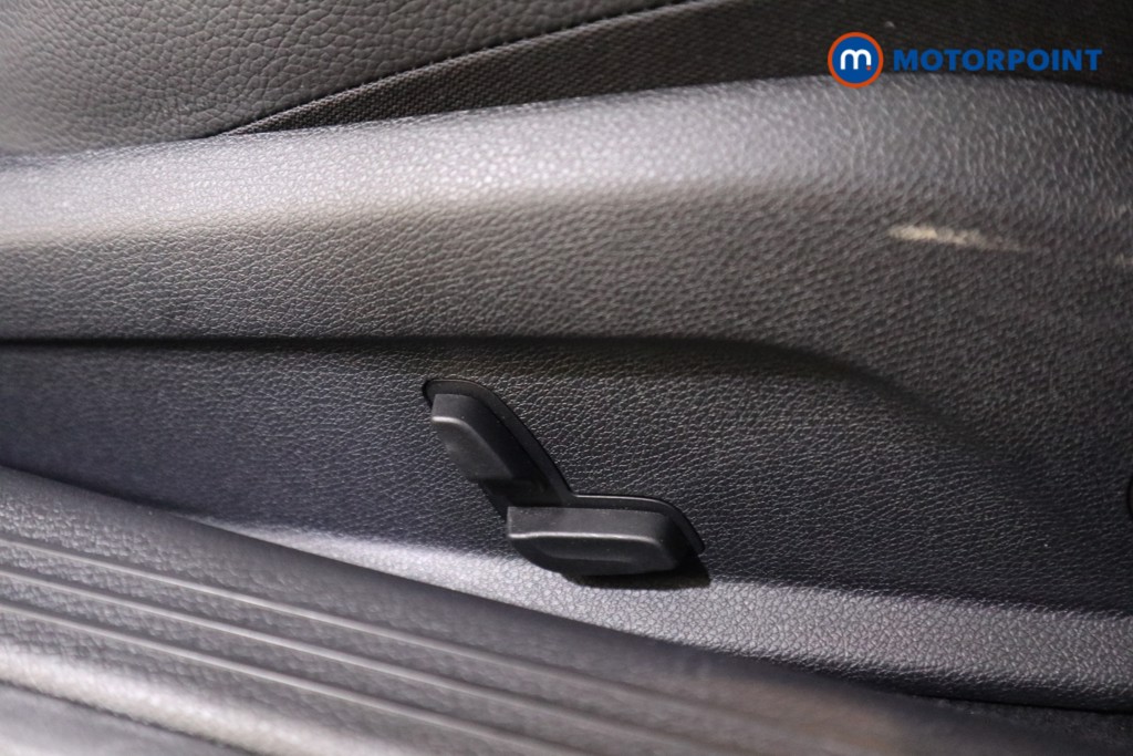 Used Mercedes-Benz C Class 2020 for sale - 76767262: Photo 24