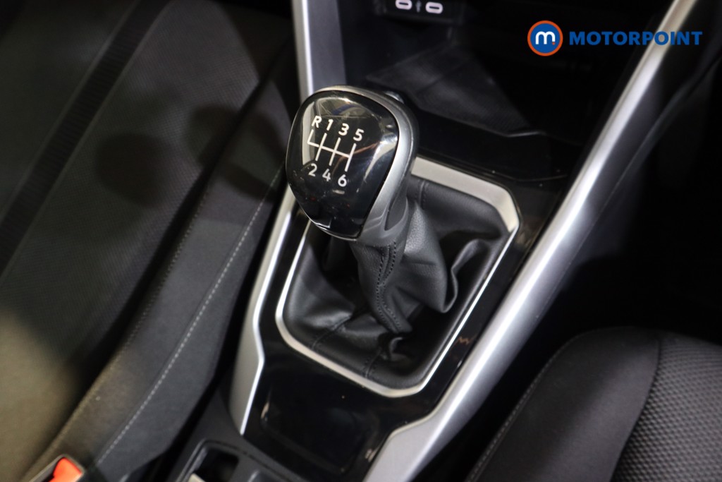 Used Volkswagen T-Roc 2023 for sale - 76819531: Photo 16