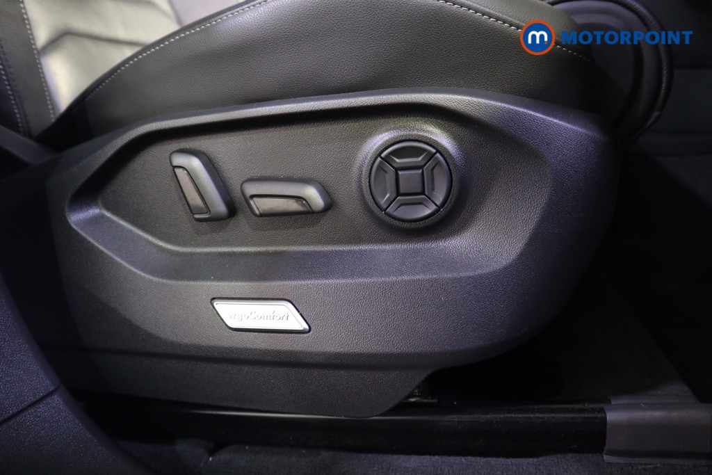 Used Volkswagen Touareg 2023 for sale - 78028806: Photo 27