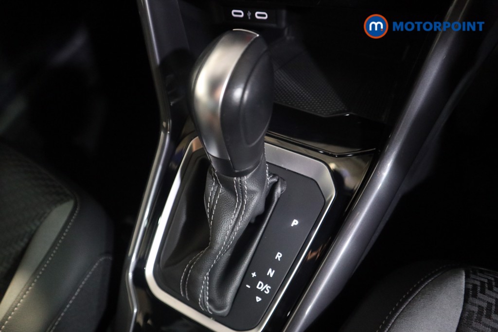 Used Volkswagen T-Roc 2021 for sale - 76782660: Photo 17