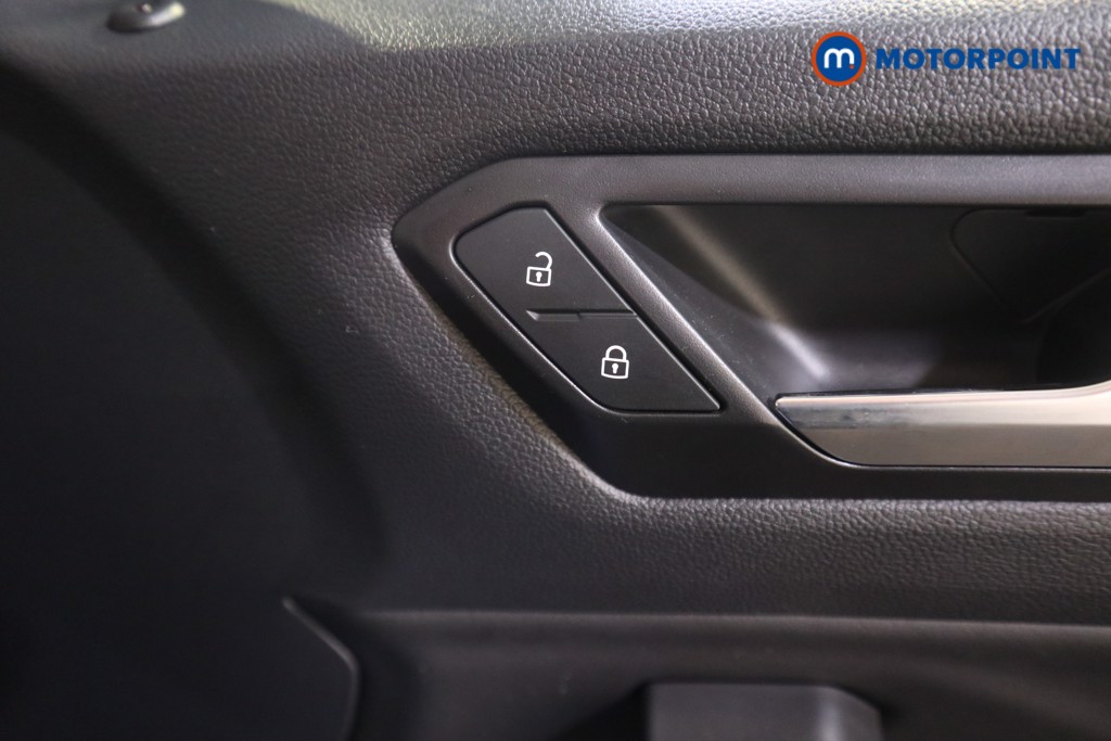 Used Volkswagen T-Roc 2021 for sale - 76782660: Photo 19