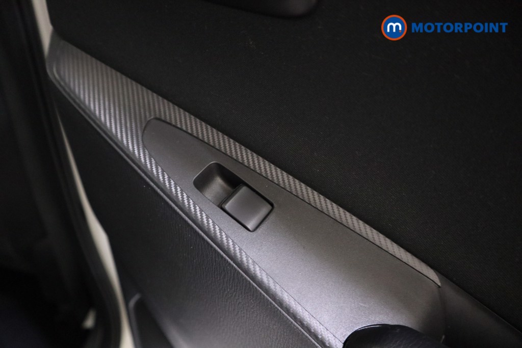 Used Mazda Mazda2 2023 for sale - 77023717: Photo 24