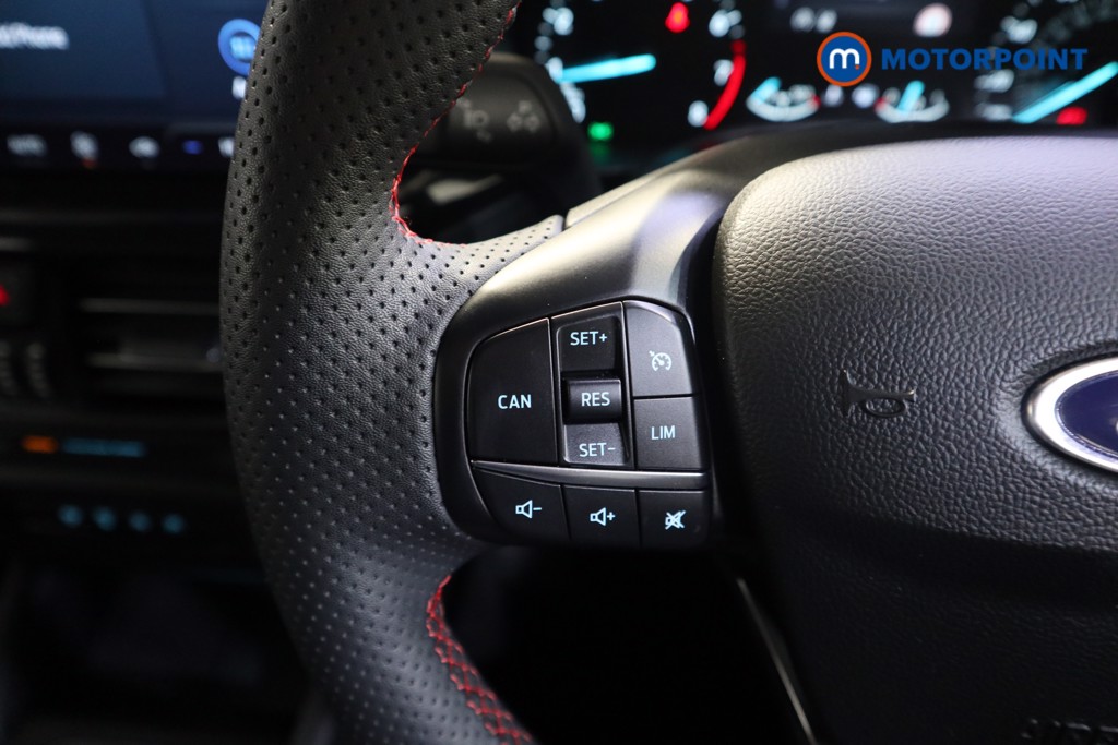 Used Ford Focus 2023 for sale - 76628445: Photo 11