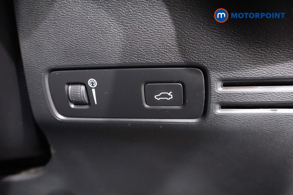 Used Volvo XC40 2021 for sale - 76758345: Photo 27